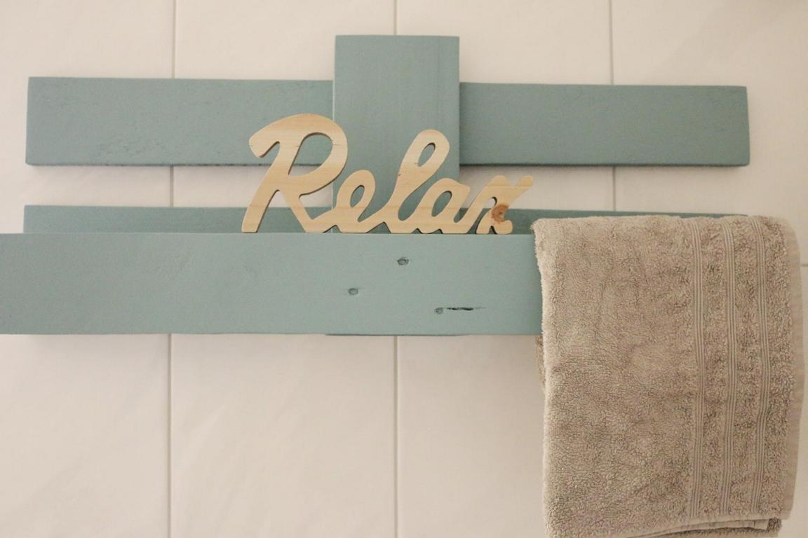 Handtuchhalter aus paletten diy upcycling palettenmöbel ... Europaletten bad