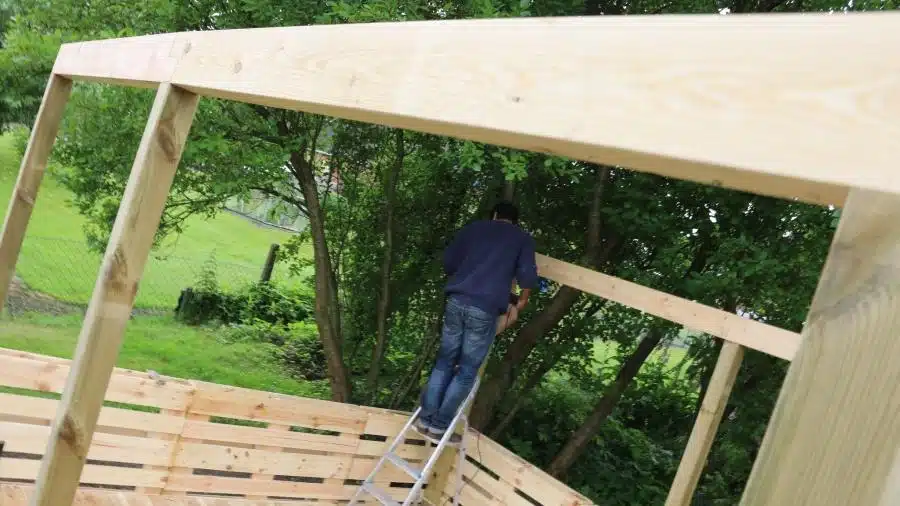 Terrasse aus Paletten DIY